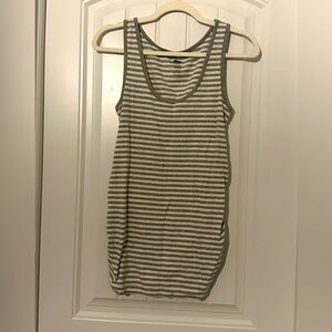 Old Navy Large Maternity Tank